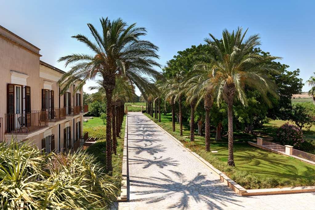 Almar Giardino Di Costanza Resort & Spa มาซารา เดล วัลโล ภายนอก รูปภาพ