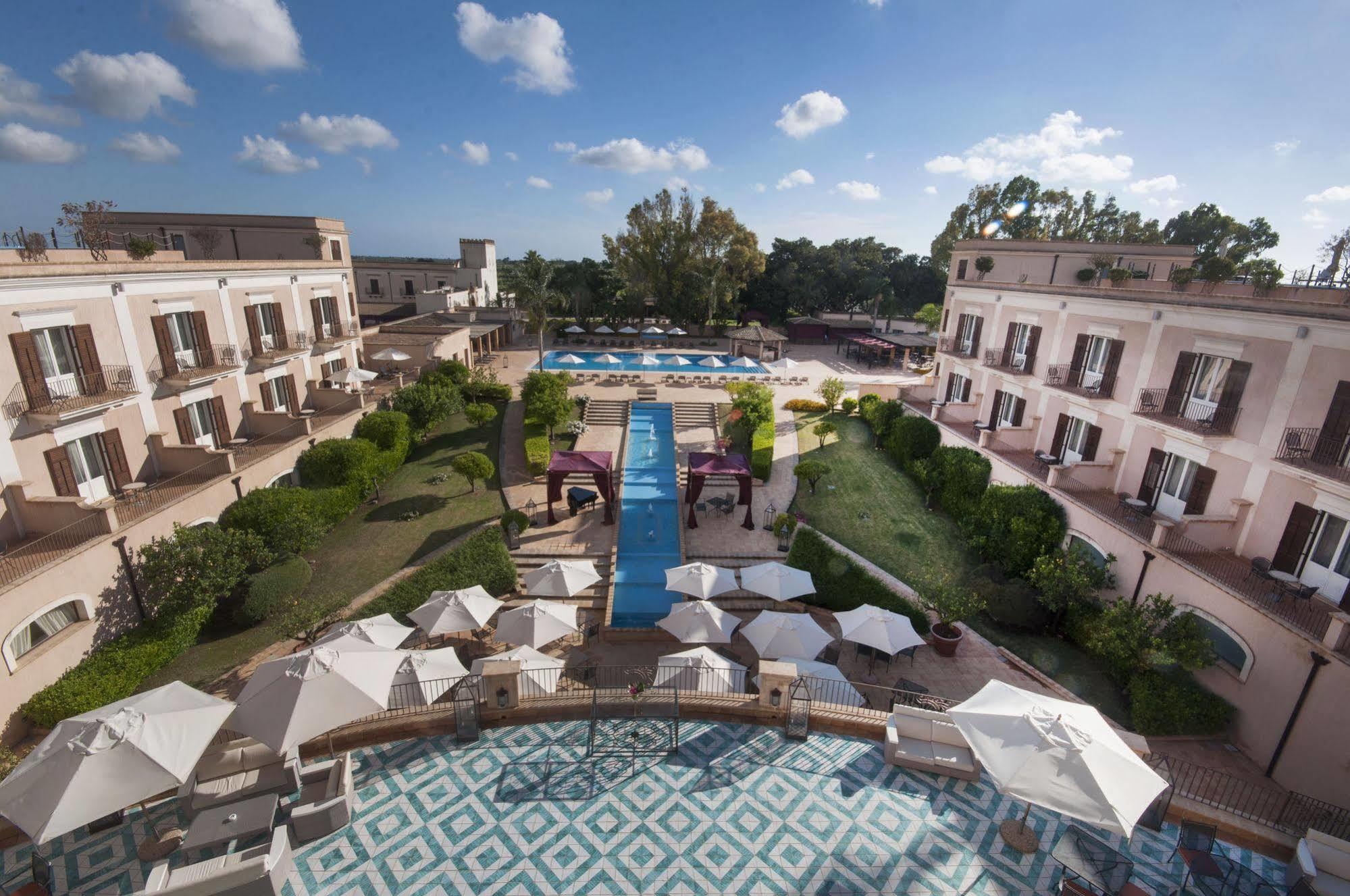 Almar Giardino Di Costanza Resort & Spa มาซารา เดล วัลโล ภายนอก รูปภาพ
